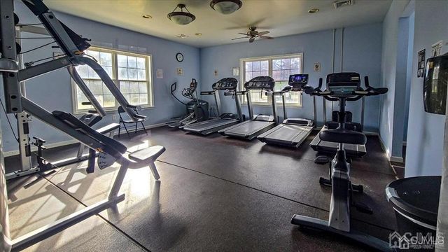 7 Harbor Bay Circle 349, Old Bridge, NJ 08879