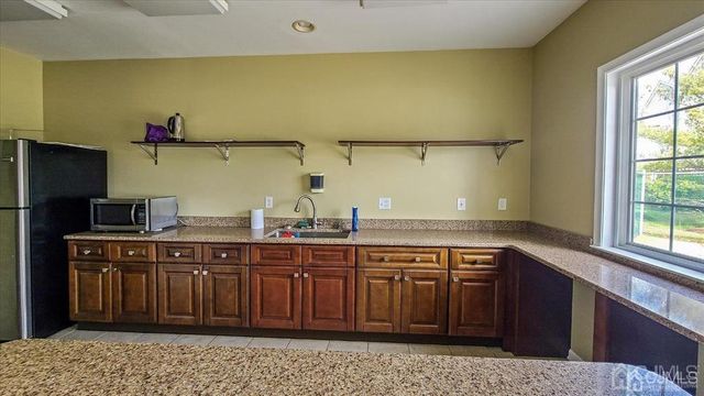7 Harbor Bay Circle 349, Old Bridge, NJ 08879