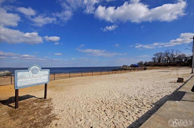 7 Harbor Bay Circle 349, Old Bridge, NJ 08879