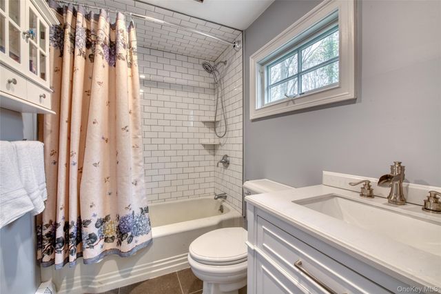 580 South Lane, East Marion, NY 11939