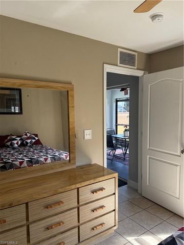 2834 NW 7th ST, Cape Coral, FL 33993