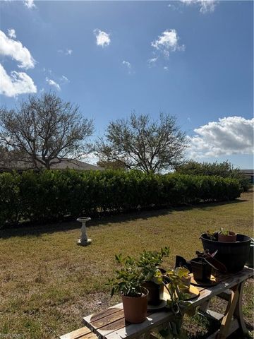 2834 NW 7th ST, Cape Coral, FL 33993