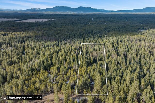 8995 E Quarter Mile Rd, Athol, ID 83801