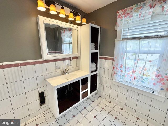 239 VIRGINIA AVE, Haddon Township, NJ 08108