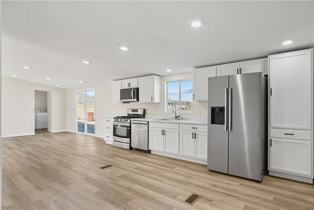 2917 E Barnett Place, Kingman, AZ 86409