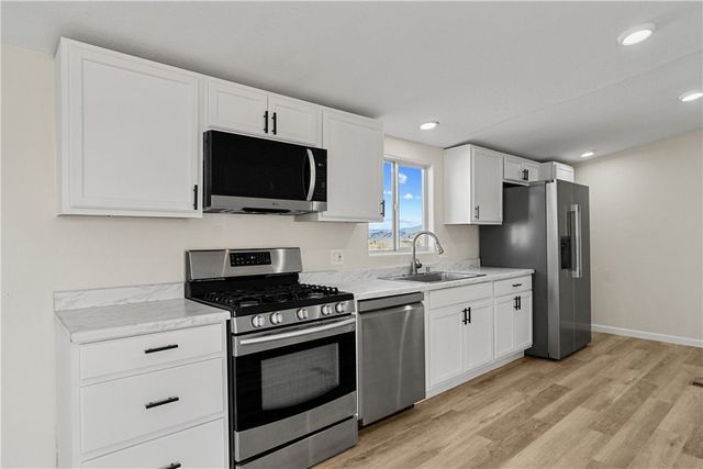 2917 E Barnett Place, Kingman, AZ 86409