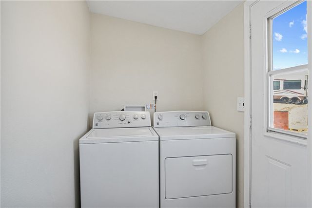 2917 E Barnett Place, Kingman, AZ 86409