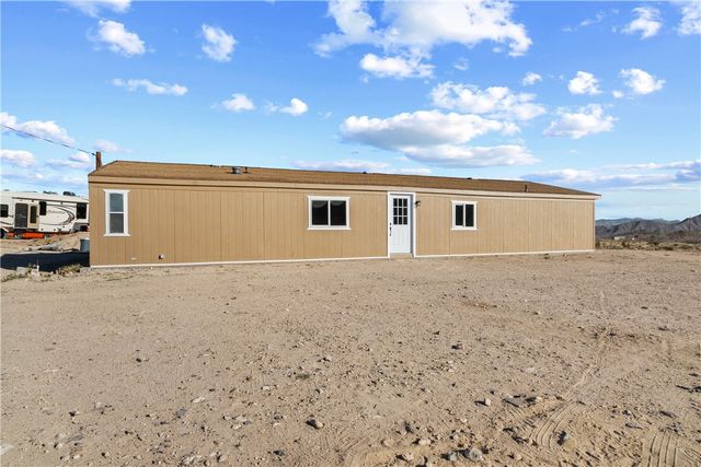 2917 E Barnett Place, Kingman, AZ 86409