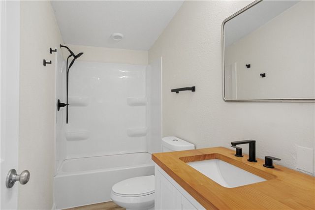 2917 E Barnett Place, Kingman, AZ 86409