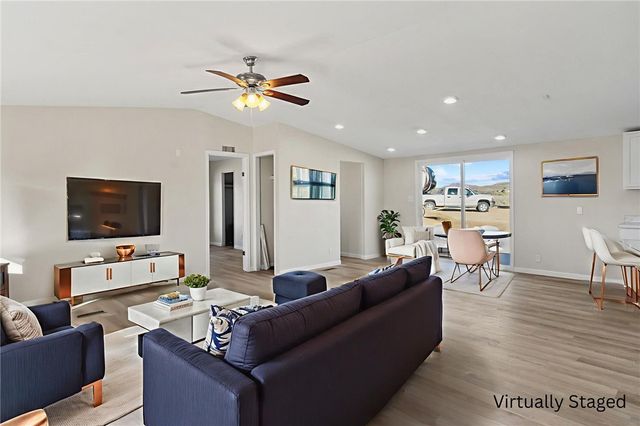 2917 E Barnett Place, Kingman, AZ 86409