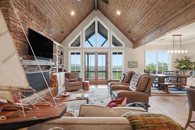 61 The Bluffs Dr, Edgemont, AR 72044