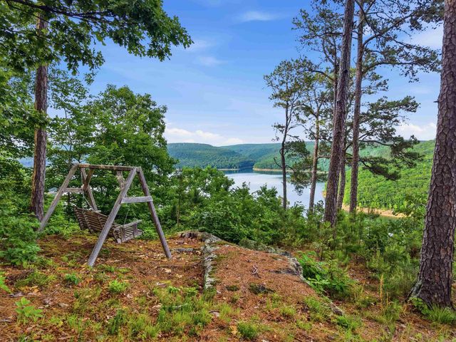 61 The Bluffs Dr, Edgemont, AR 72044