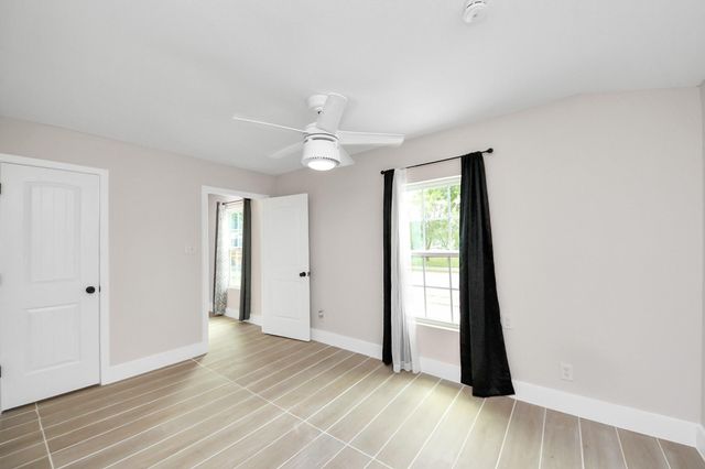 5903 Belneath Street B, Houston, TX 77033