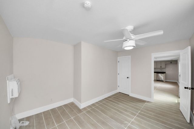 5903 Belneath Street B, Houston, TX 77033