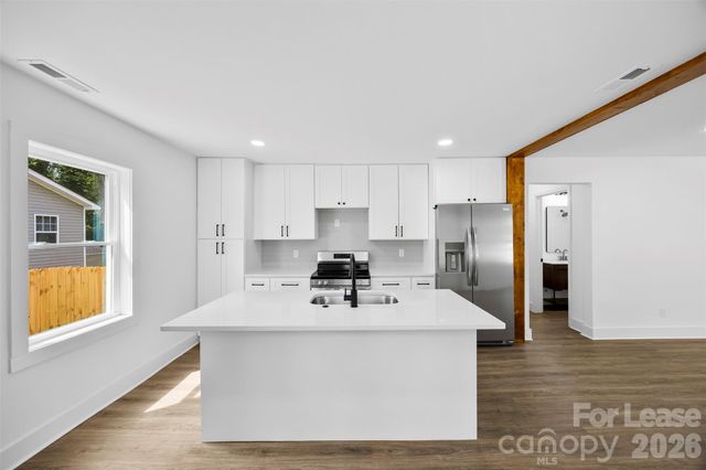 2942 Reid Avenue, Charlotte, NC 28208