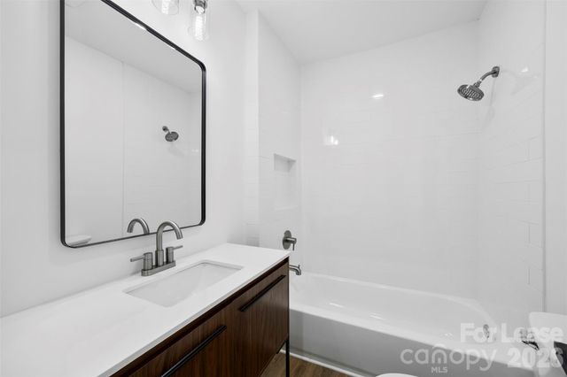 2942 Reid Avenue, Charlotte, NC 28208