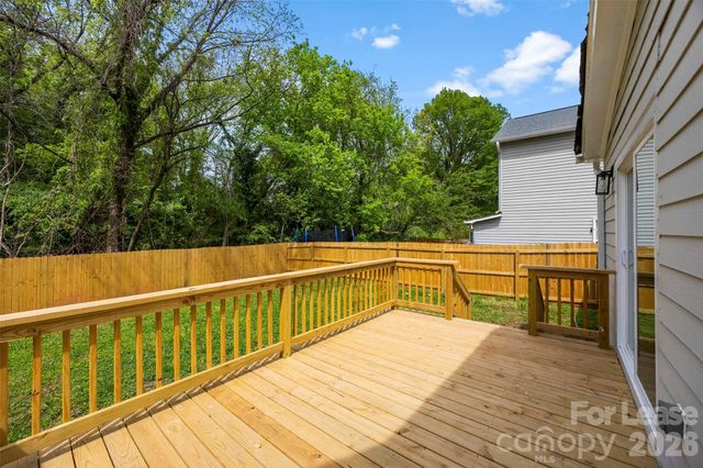 2942 Reid Avenue, Charlotte, NC 28208