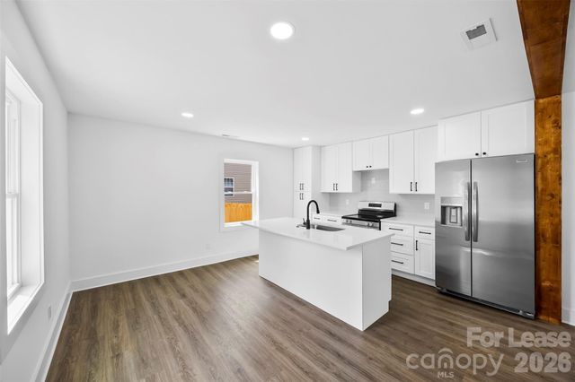 2942 Reid Avenue, Charlotte, NC 28208