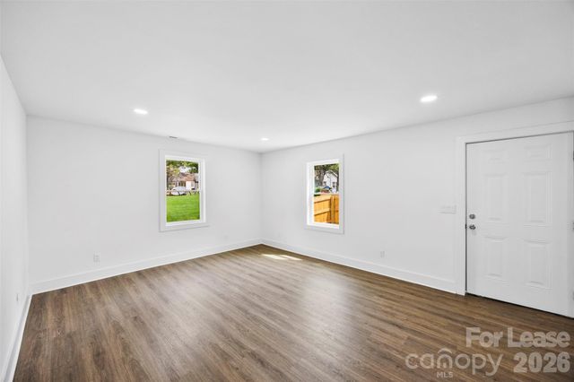 2942 Reid Avenue, Charlotte, NC 28208