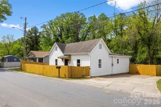 2942 Reid Avenue, Charlotte, NC 28208