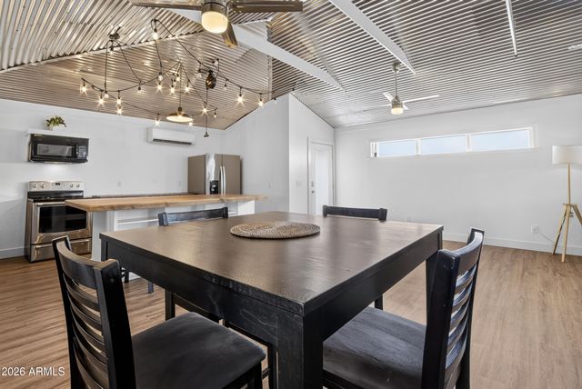 422 W EVA Street, Phoenix, AZ 85021