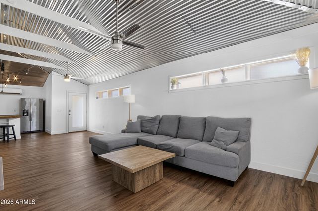 422 W EVA Street, Phoenix, AZ 85021