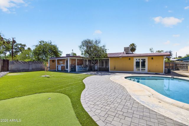422 W EVA Street, Phoenix, AZ 85021