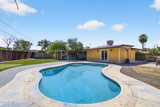 422 W EVA Street, Phoenix, AZ 85021