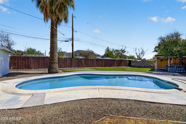 422 W EVA Street, Phoenix, AZ 85021