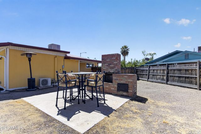 422 W EVA Street, Phoenix, AZ 85021