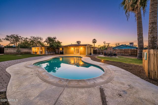 422 W EVA Street, Phoenix, AZ 85021