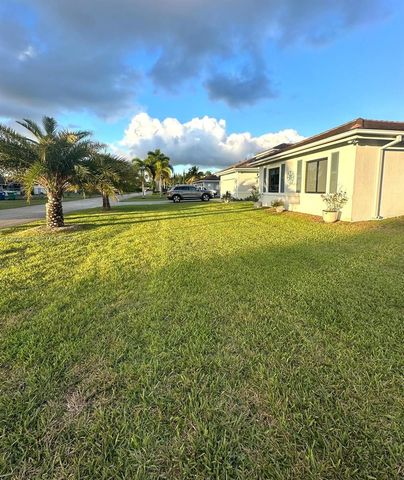 32151 SW 196th Ave, Homestead, FL 33030