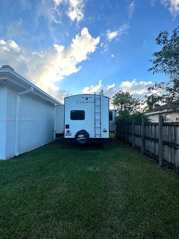 32151 SW 196th Ave, Homestead, FL 33030