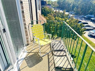 118 Oak Ln 10, Brockton, MA 02301