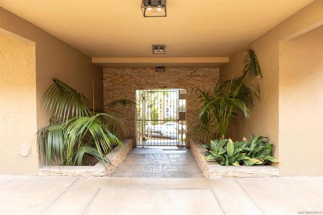 5510 Adelaide Ave. 1, San Diego, CA 92115