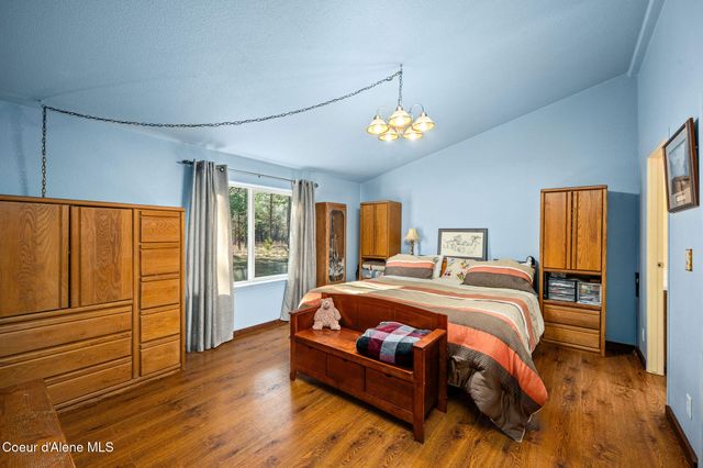 8507 E Son Shine Way, Athol, ID 83801