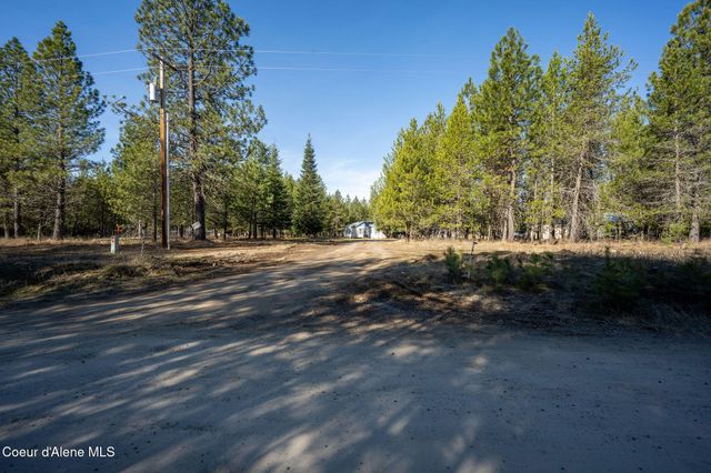 8507 E Son Shine Way, Athol, ID 83801