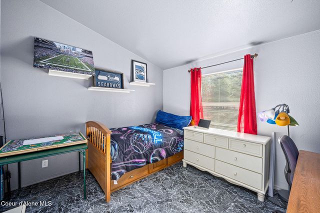 8507 E Son Shine Way, Athol, ID 83801