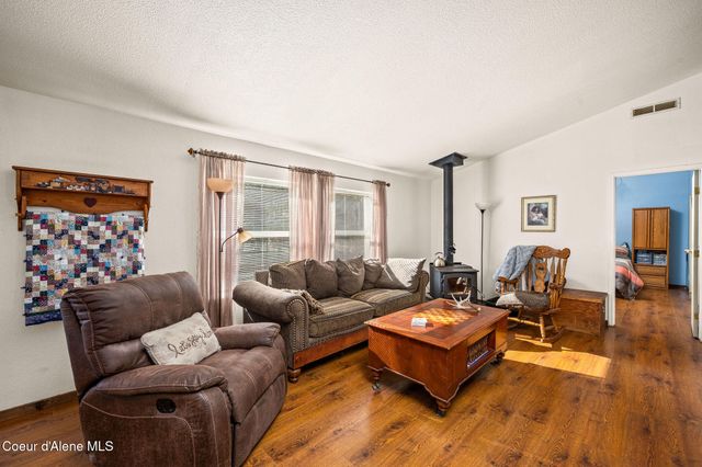 8507 E Son Shine Way, Athol, ID 83801