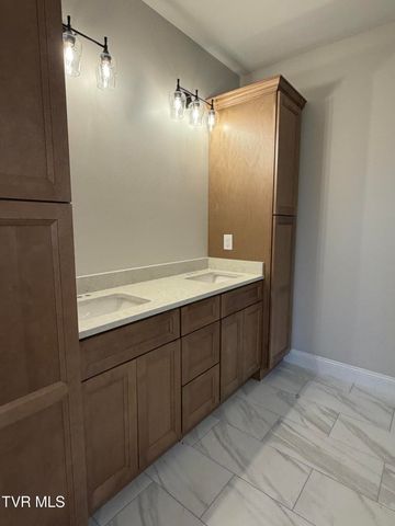 234 Ruby Rose Ridge, Jonesborough, TN 37659