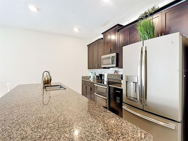 9077 DOGLEG DRIVE, Davenport, FL 33896