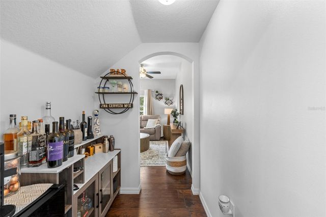 8519 BROKEN WILLOW COURT, Tampa, FL 33647