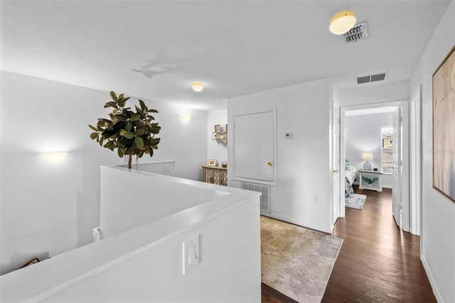 8519 BROKEN WILLOW COURT, Tampa, FL 33647