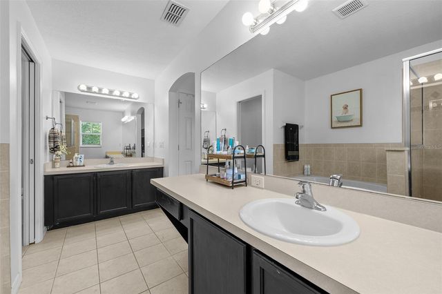 8519 BROKEN WILLOW COURT, Tampa, FL 33647