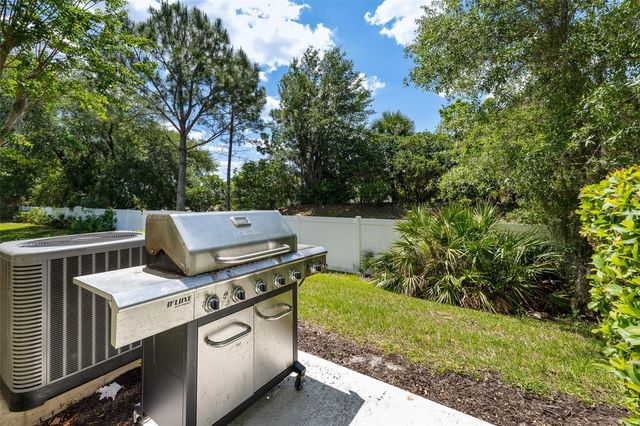 8519 BROKEN WILLOW COURT, Tampa, FL 33647