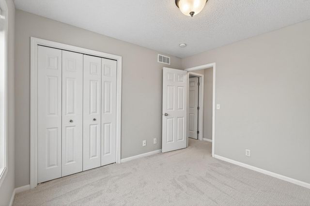 1667 Arona Street 8, Falcon Heights, MN 55108