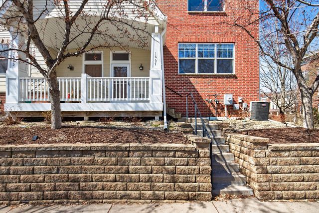 1667 Arona Street 8, Falcon Heights, MN 55108