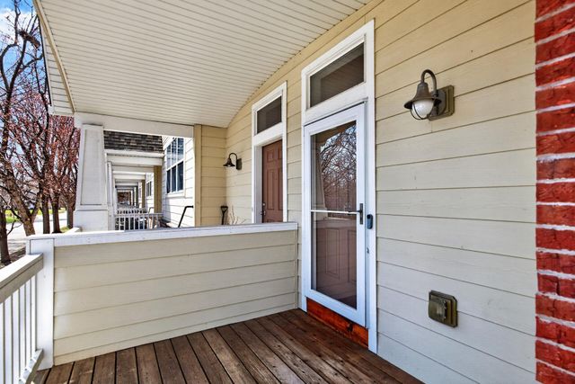 1667 Arona Street 8, Falcon Heights, MN 55108