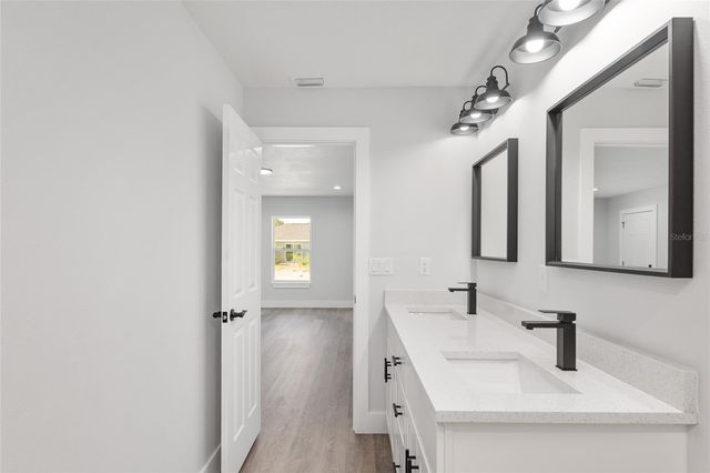 8040 SW 133RD LANE, Ocala, FL 34473