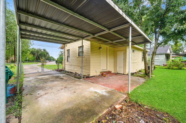 1718 Miami Road, Pasadena, TX 77502
